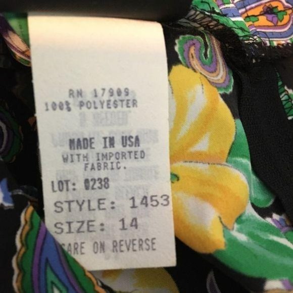 Vintage 80s Blouse, Bright Yellow Floral Short Sleeve Blouse, Dark Floral Blouse - Picture 10 of 11